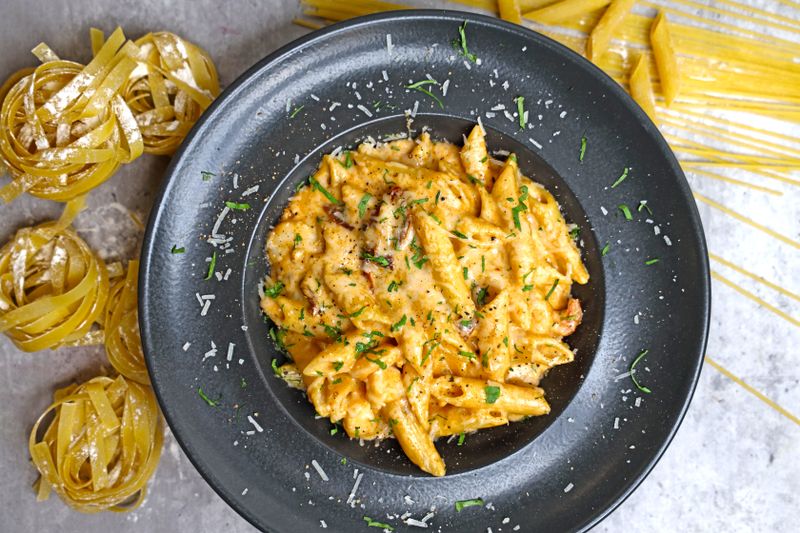 Creamy Mac and Cheese comfort side